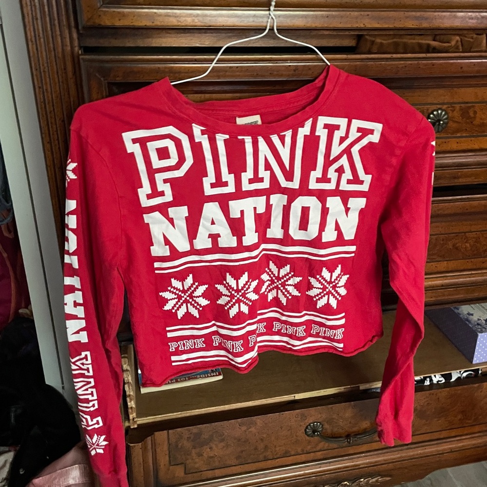 pink brand red and white king sleeve crop top